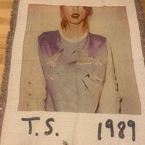Taylor Swift 1989 Woven Blanket